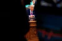 Trump Dorong Dominasi Kripto AS, Dukung Stablecoin Lewat GENIUS Act