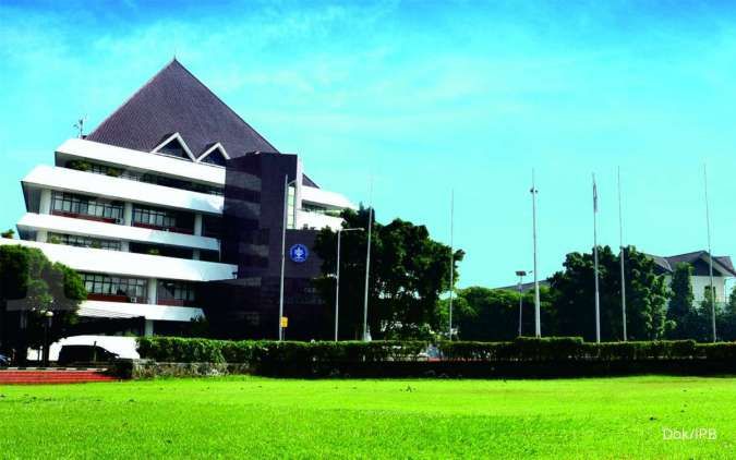Pemilik Nabel Sakha Group Raih Gelar Doktor dan Jadi Lulusan Terbaik IPB University