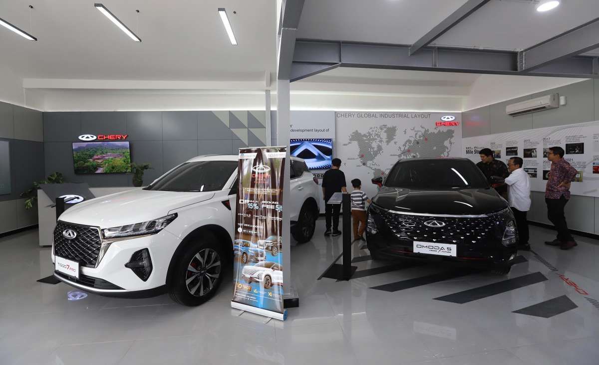 Chery Resmikan Diler Baru di Palmerah