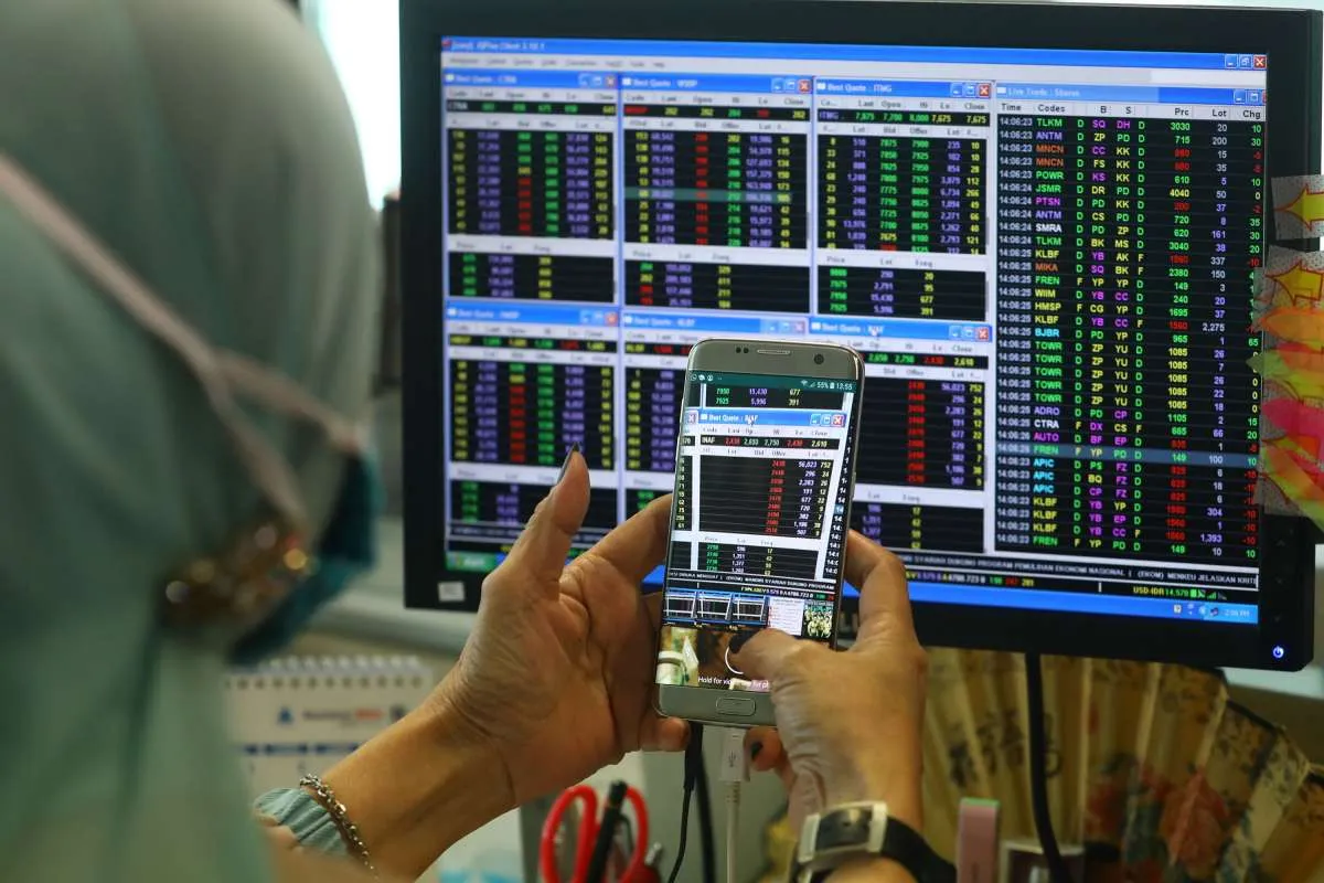 Pemerintah turunkan porsi utang dari SBN pada 2022, ini kata ekonom Bank Permata