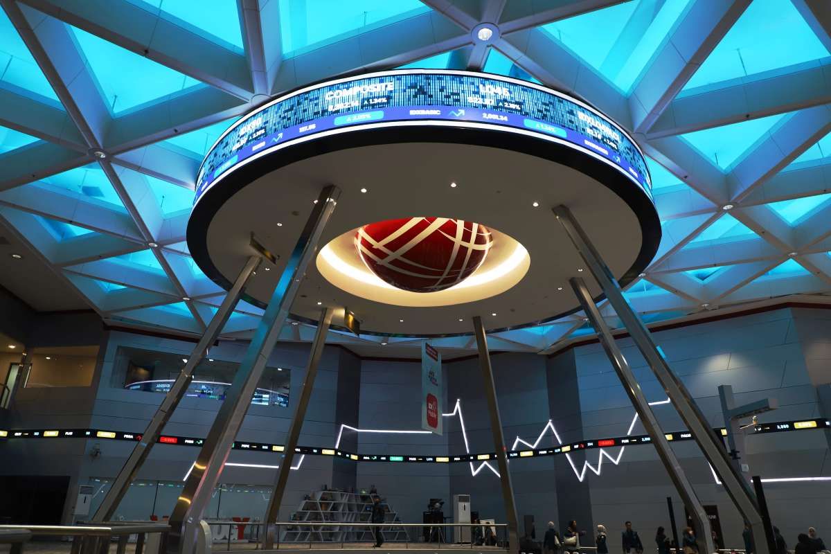 Upaya Menjaring Dana Asing 