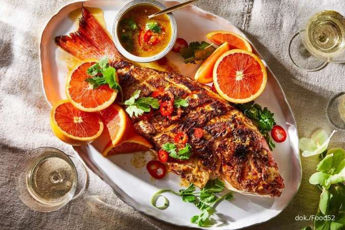 Moms, Ini Dia 4 Tips Memasak Ikan Bakar yang Lezat Seperti Buatan Restoran