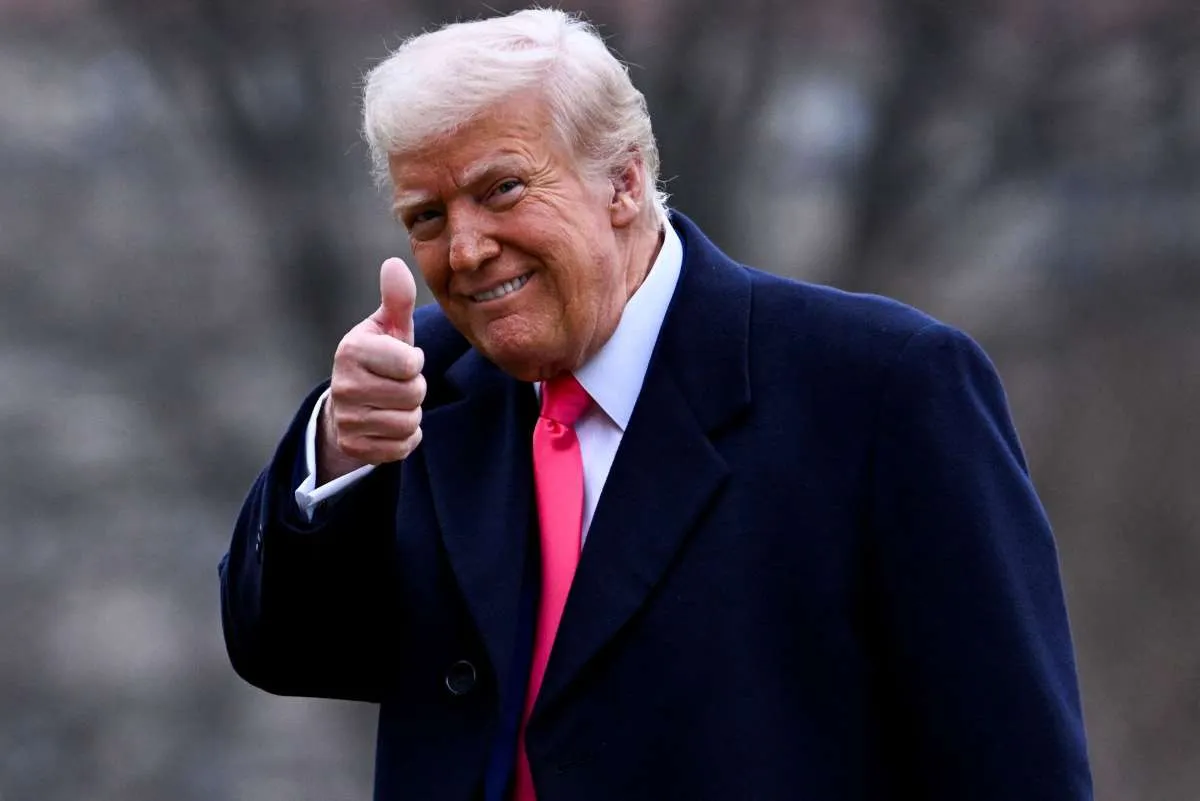 Perang Dagang Meletus: Trump Kenakan Tarif Tinggi pada Kanada, Meksiko, dan China