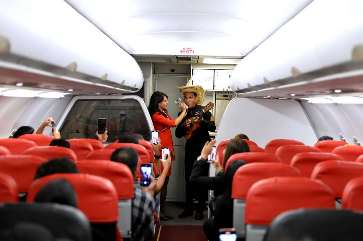 YLKI Soroti Wacana Pengenaan Iuran Pariwisata Melalui Tiket Penerbangan