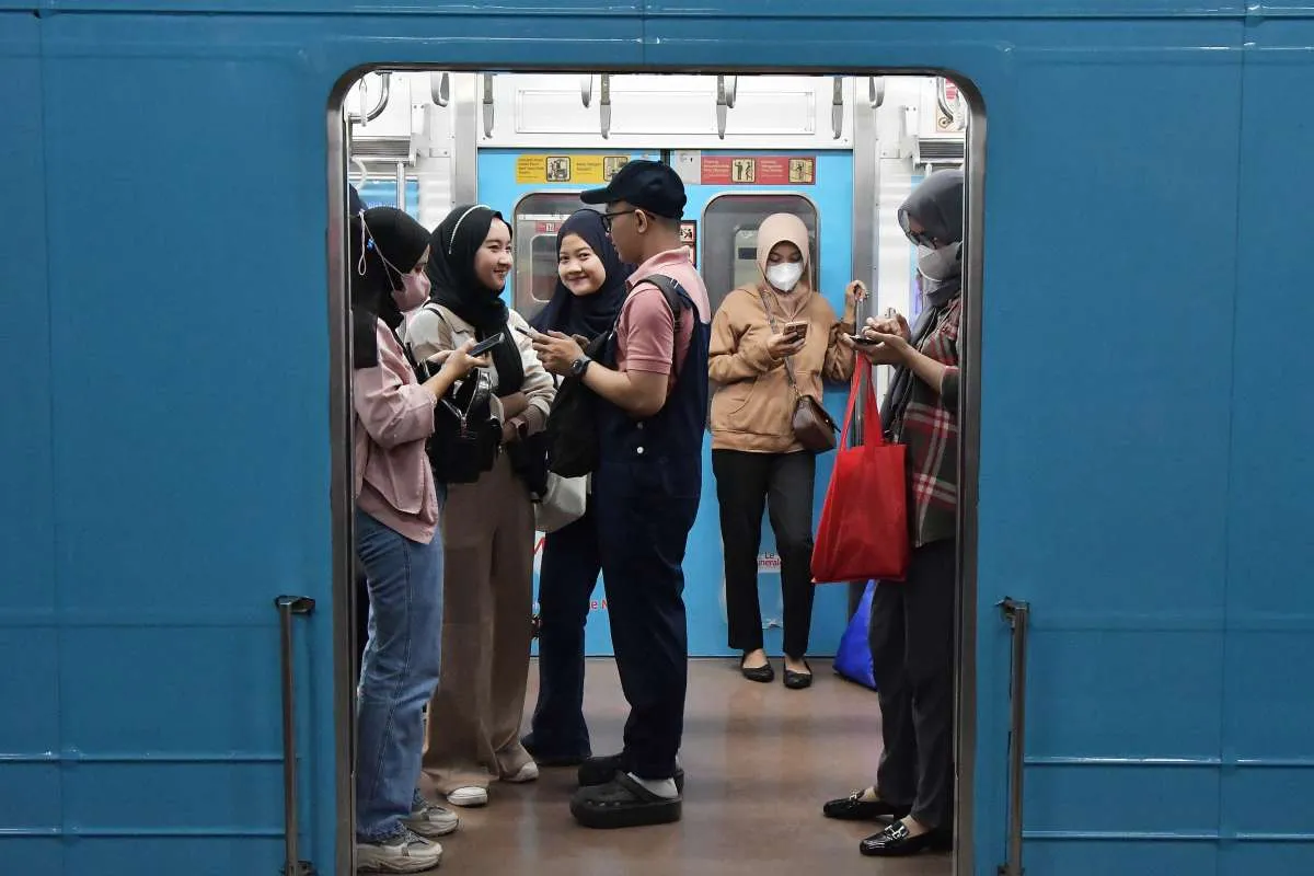 Penumpang Diramal Membludak, KAI Commuter Operasikan 1.048 Perjalanan Akhir Pekan Ini