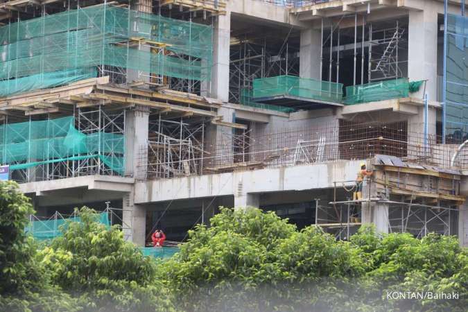 Kredit Konstruksi Melaju, Namun Kredit Macet Masih Membayangi