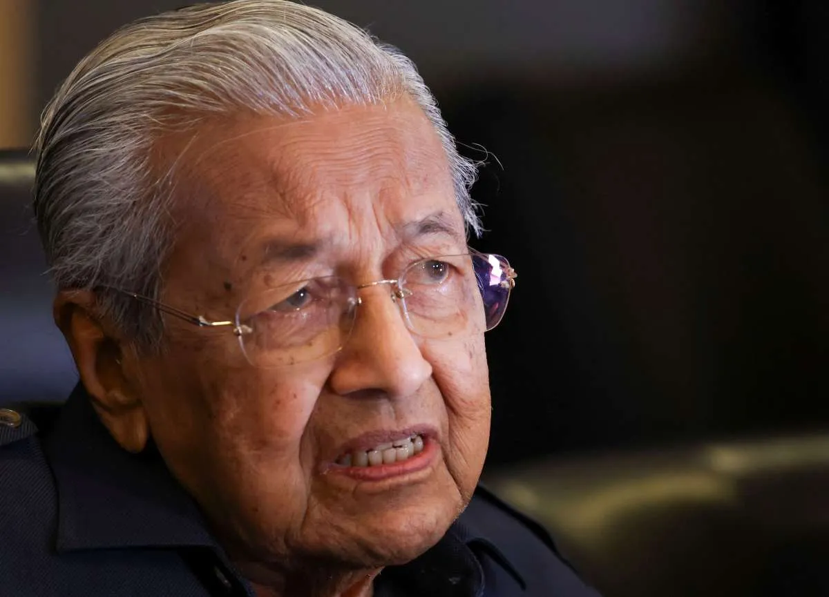Komisi Anti-Korupsi Malaysia (MACC) Perluas Penyelidikan Aset Mahathir hingga Swiss