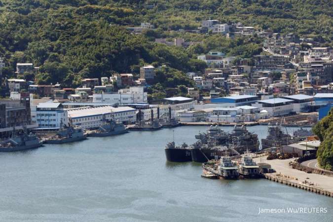 Kapal Perang China dan Taiwan Saling Berhadapan di Selat Taiwan
