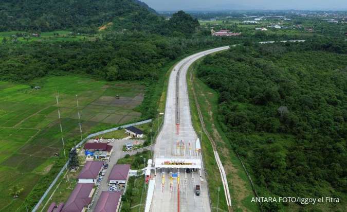Trafik Kendaraan di Jalan Tol Hutama Karya Naik 7,6%