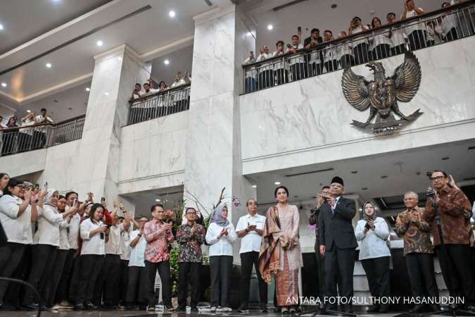 Purbaya Serahkan Jabatan Menkeu ke Suahasil, Sampaikan Ucapan Terima Kasih Terakhir