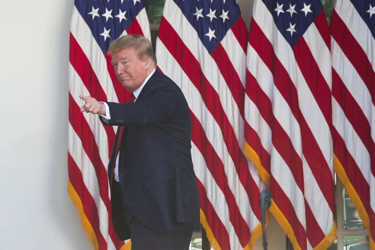  Trump kembali dorong The Fed adopsi suku bunga negatif 
