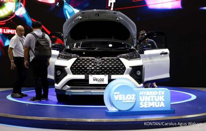 Pasar Mobil Konvensional Terpukul, Mobil Listrik Masih Sulit Merakyat