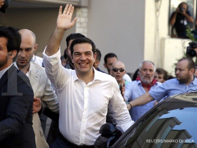 Yunani tetap berada di zona euro