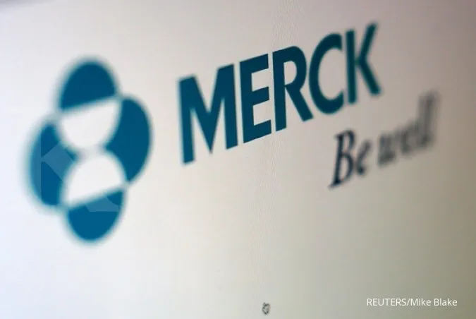 Merck Covid-19 pill success slams Moderna shares, shakes up healthcare sector