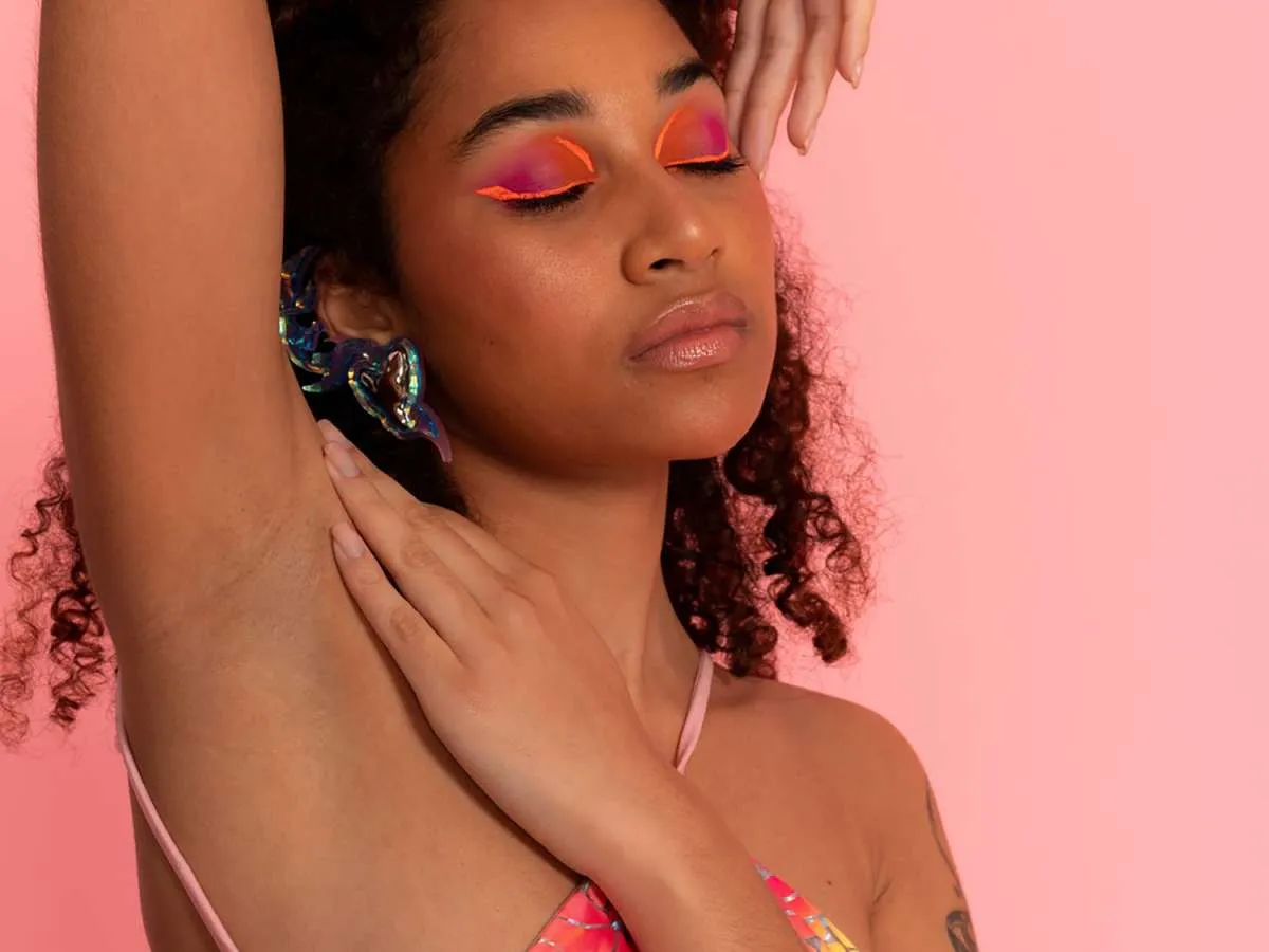 7 Cara Menghilangkan Warna Ketiak Hitam Jadi Cerah, Tak Malu Pakai Baju Apapun