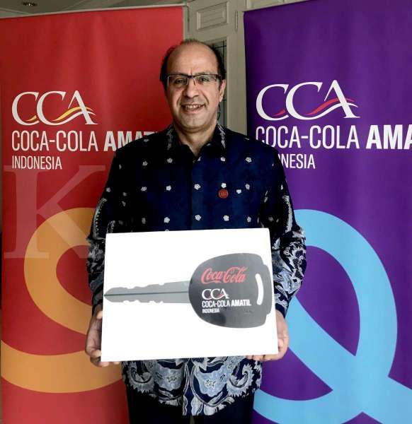 Coca-Cola Serahkan Bantuan Satu Unit Ambulans kepada PMI untuk Dukung Penanganan Pandemi Covid-19
