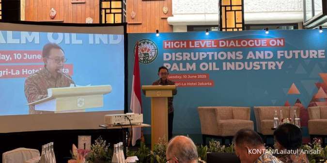 Ketua Umum Gapki Eddy Martono