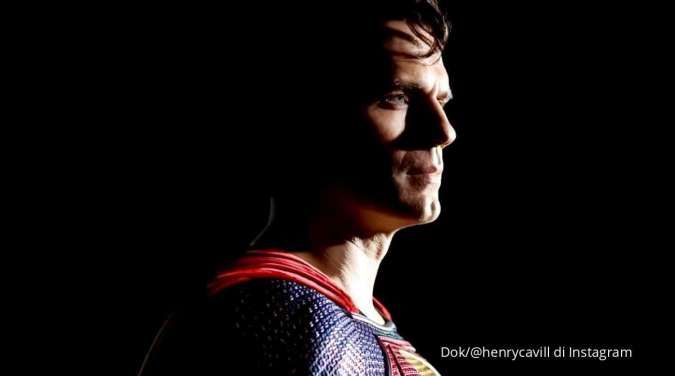 Henry Cavill Tidak Akan Kembali Sebagai Superman, DC Universe Siapkan Cerita Baru