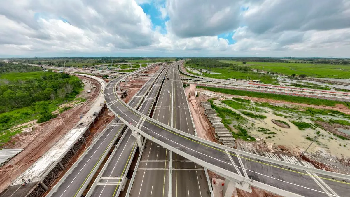 Hutama Karya Bidik Kenaikan Volume Lalu Lintas Tol 6,8% di 2025