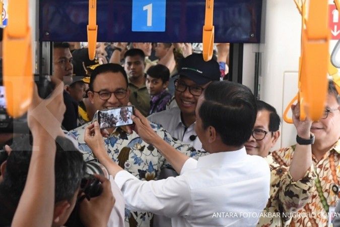 Ditemani sejumlah menteri kabinet kerja, Jokowi jajal transportasi MRT