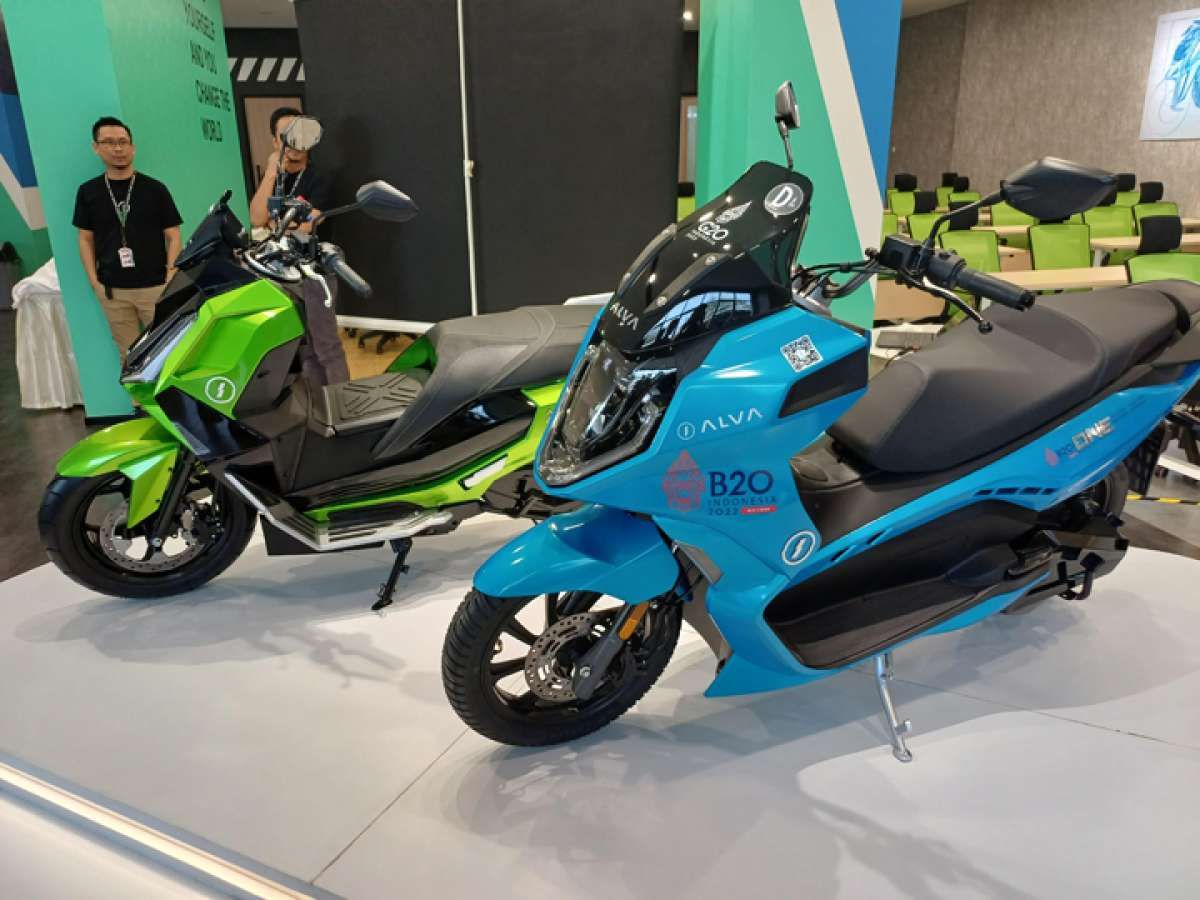 Siasat INDY, KRYA, dan Pengusaha Lain Di Kala Penjualan Motor Listrik Merosot