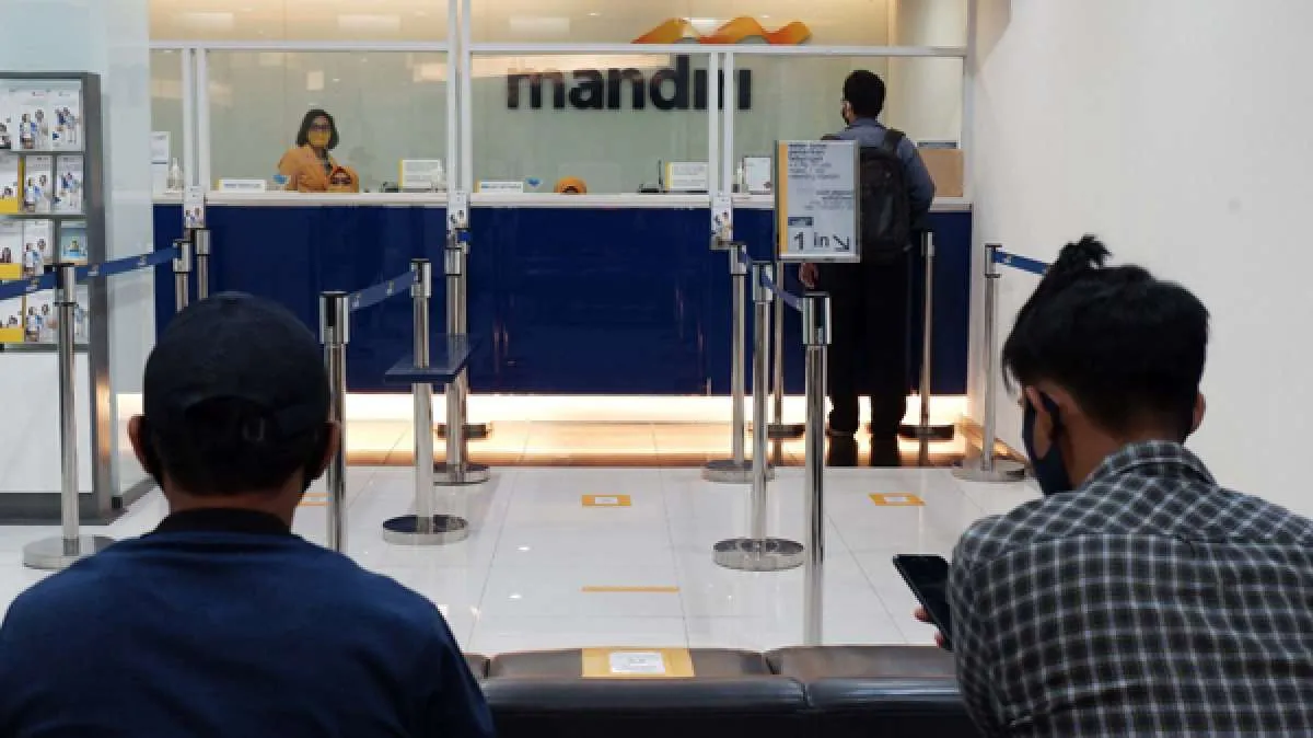 Kembali melemah, berapa kurs dollar-rupiah Bank Mandiri, hari ini Selasa 8 Desember?