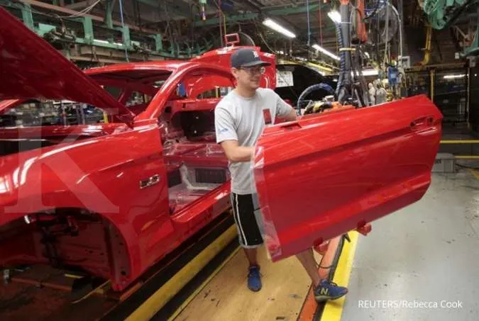 US Manufacturing Output Beats Expectations With 0.4% Rise in June