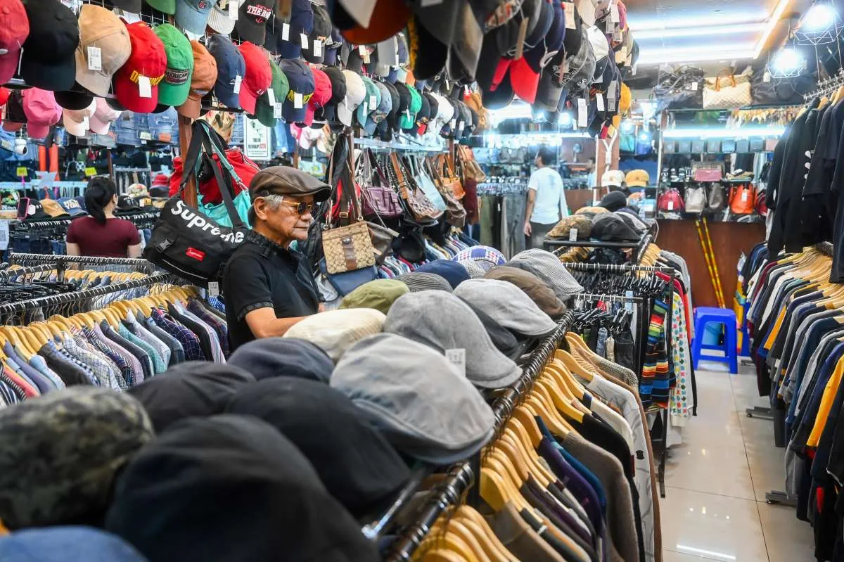 Kemendag Sita Pakaian Thrifting Impor Senilai Rp 112,3 Miliar