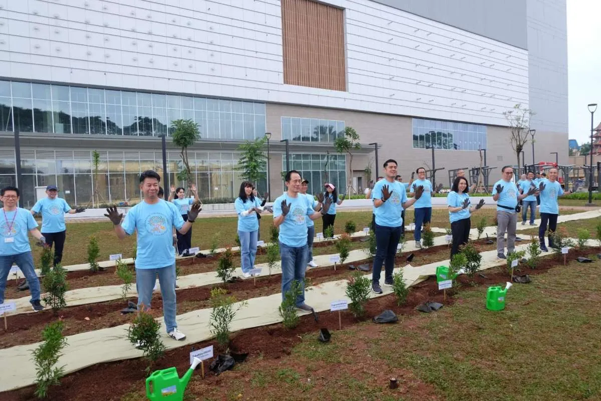 Cibubur Menyambut AEON Store Terbaru melalui Kegiatan Penanaman Pohon Bersama