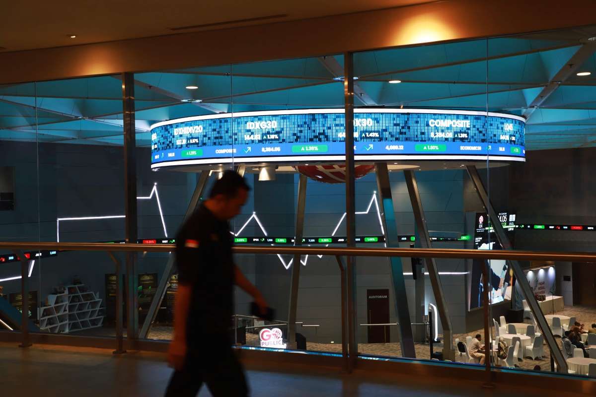 OJK Menargetkan 75% Emiten Segera Penuhi Aturan Free Float