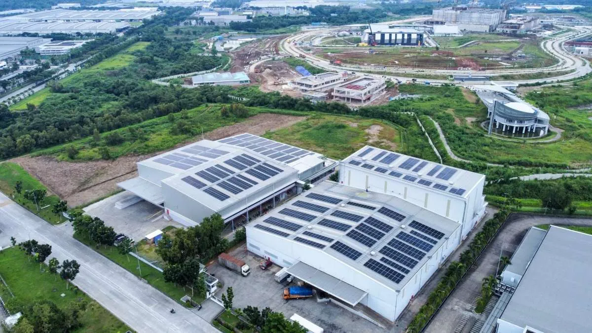 Dorong Produksi Berkelanjutan, Blasfolie Gandeng Suryanesia Pasang PLTS