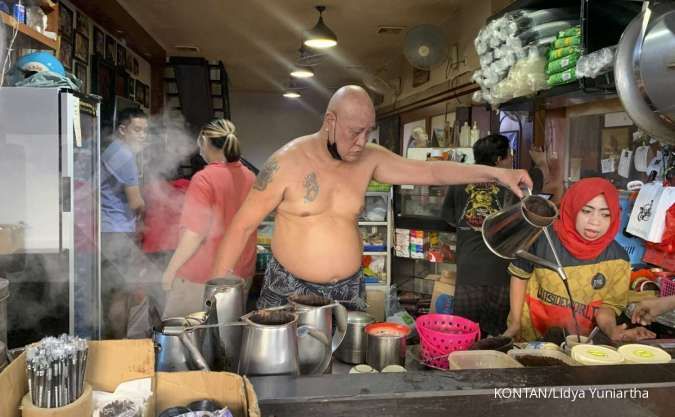 Ngopi Mantap di Warung Kopi Asiang yang Legendaris di Pontianak
