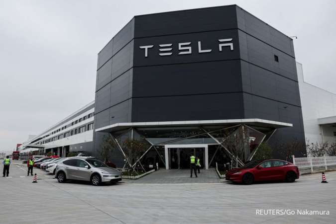 Tesla Cari Engineer Chip di Taiwan untuk Proyek AI “Terafab”