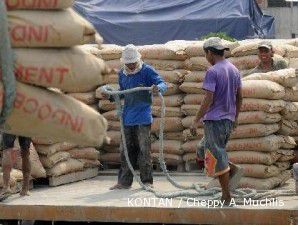 Pasar semen Indonesia Timur terbuka lebar