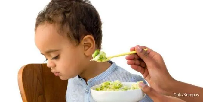 6 Cara Mengatasi Anak yang Tidak Mau Makan akibat Sakit