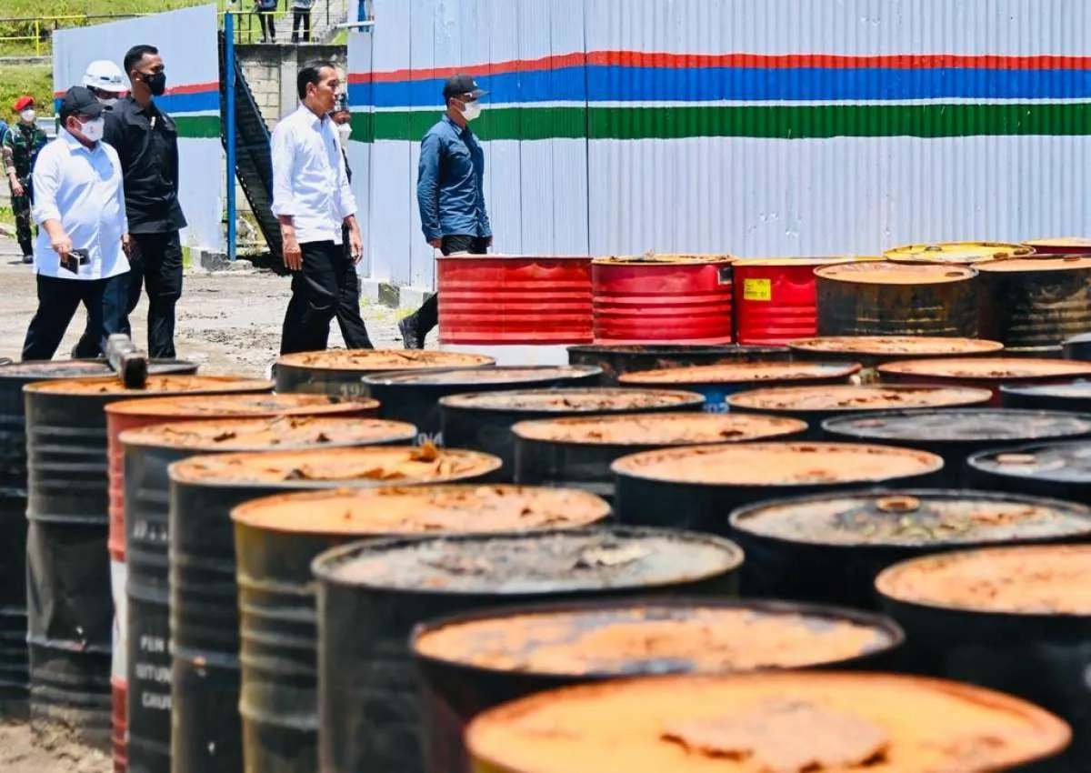 Punya Potensi Aspal 662 Juta Ton, Jokowi Minta Stop Impor Aspal Dua Tahun Lagi