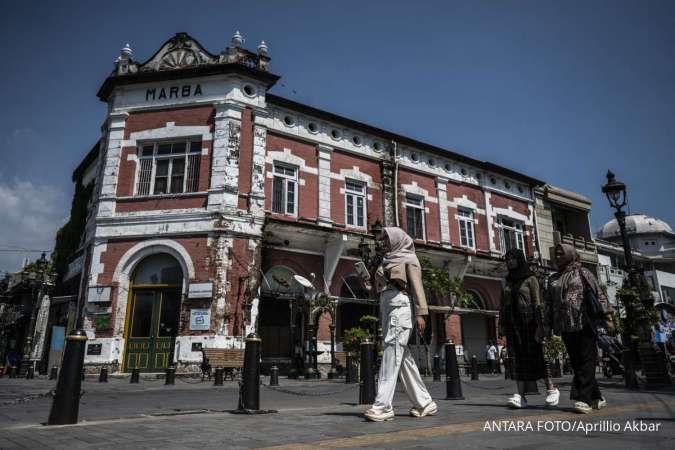 BPS Catat Kunjungan Wisman dan Wisnus Meningkat Tajam pada April 2025