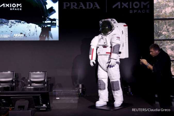 SPACE-ITALY/FASHION-PRADA