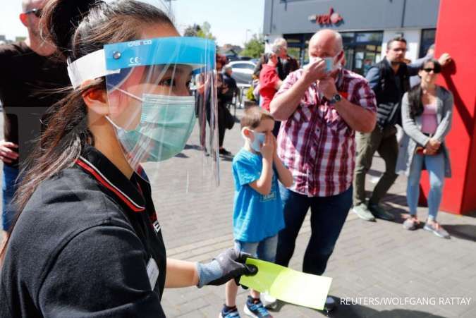 Jumlah infeksi COVID-19 di Jerman turun hampir 50% berkat penggunaan masker
