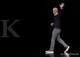 Menantang Trump, Tim Cook Janji Tambah Investasi Apple di China
