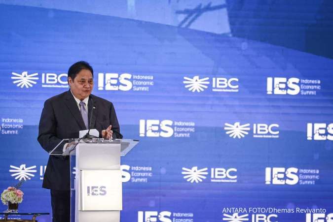 Terbang ke Paris, Airlangga Ajak Negara Mitra Percepat Aksesi Indonesia Masuk OECD