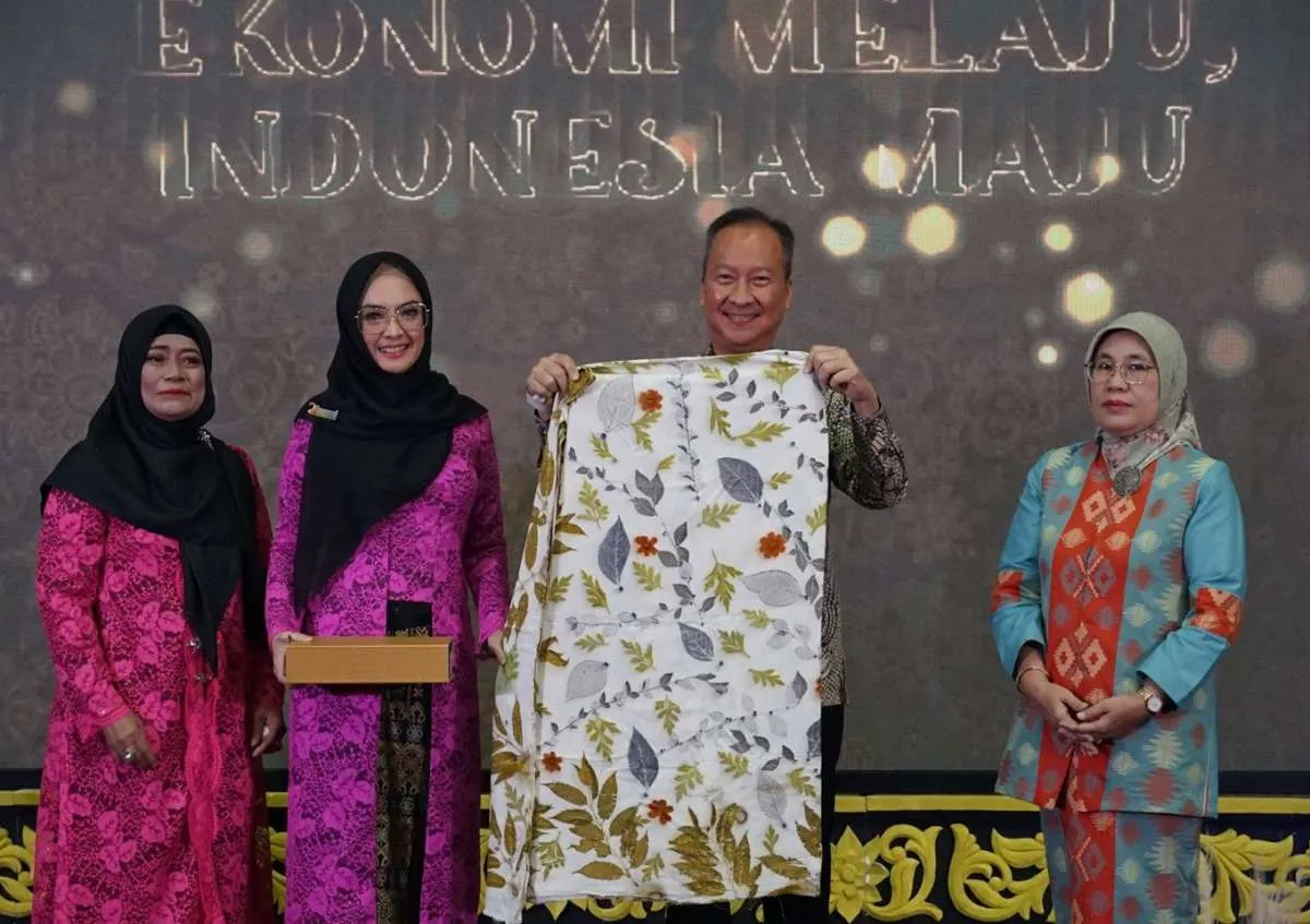 Menperin Dukung Peran Perempuan Sebagai Wirausaha Industri