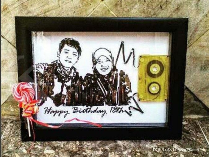 Merangkai laba dari lukisan pita kaset