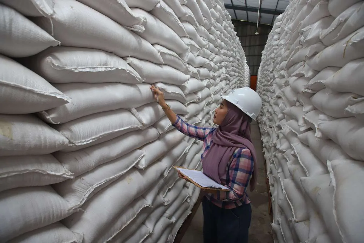 Serapan Gabah Bulog Tembus 3,2 Juta Ton, Capai 83% Target Pemerintah
