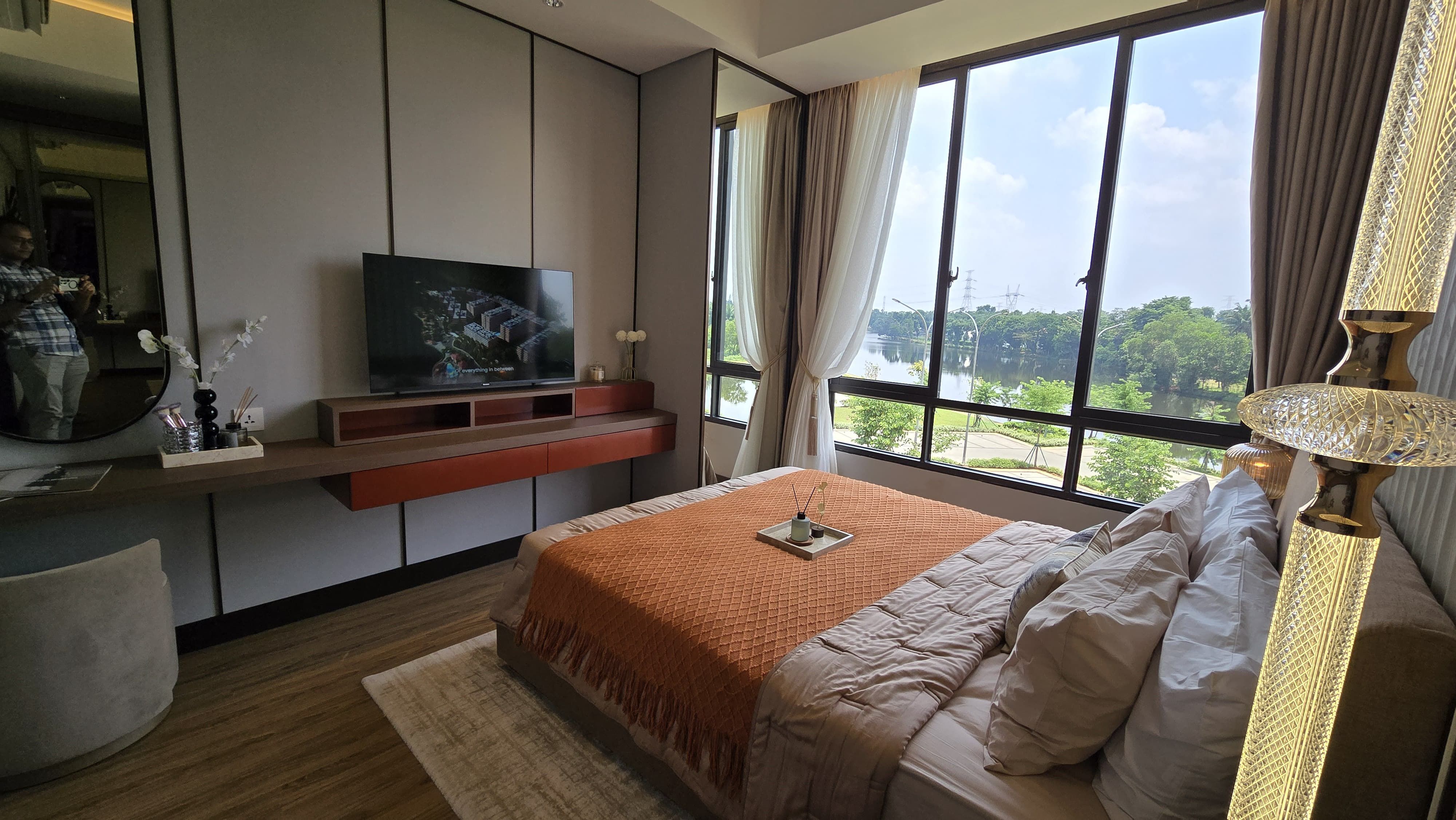Kamar Apartemen Casacomo Lakeside Living di Sawangan, Jawa Barat
