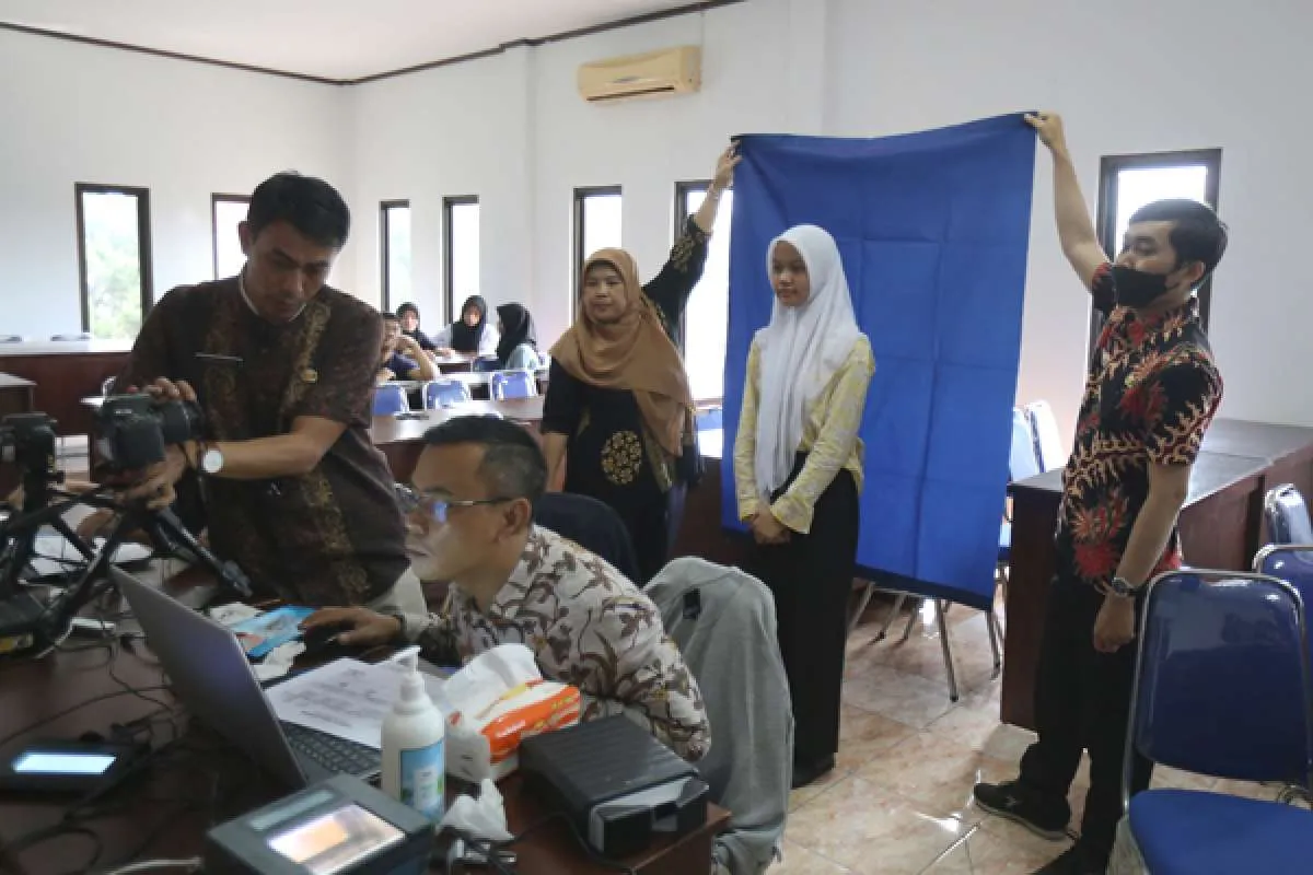 Cara & Syarat Membuat e-KTP Untuk Anda yang Ulang Tahun Ke-17 Di Hari Valentine