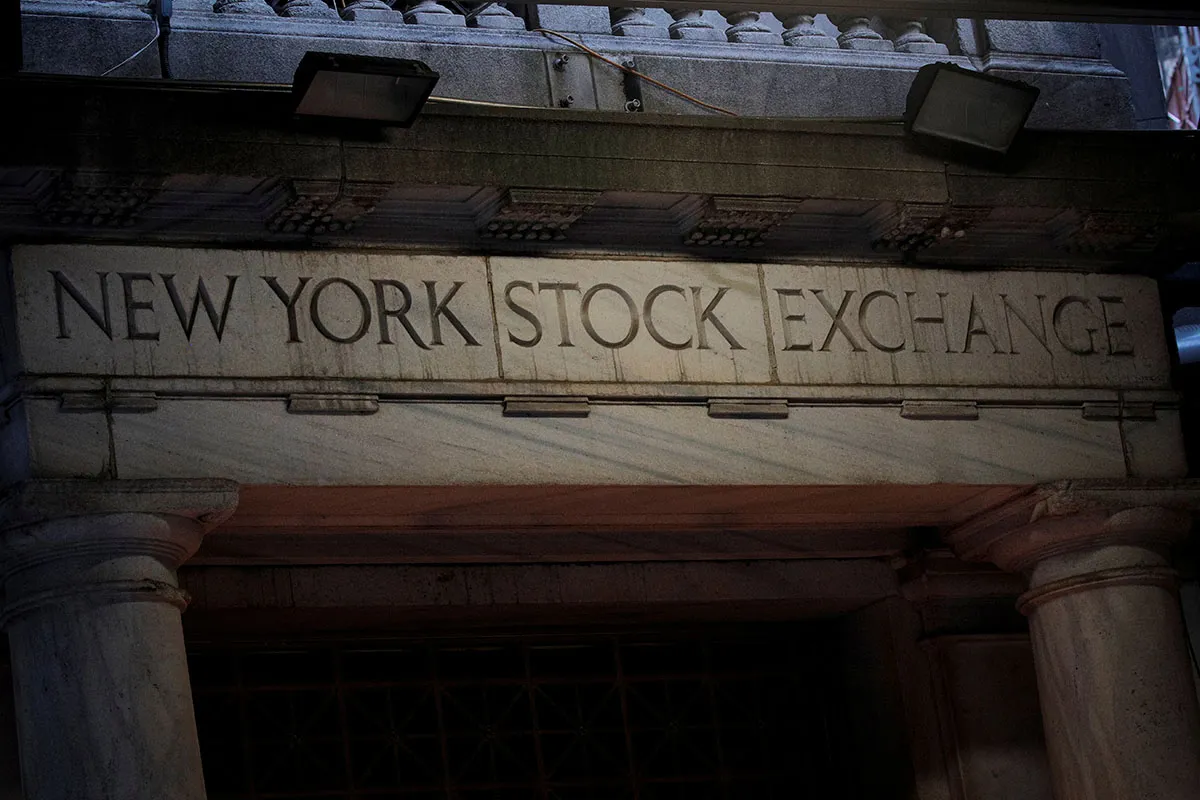 Bursa New York galau, pernyataan terbaru tak lagi berencana hapus emiten telko China