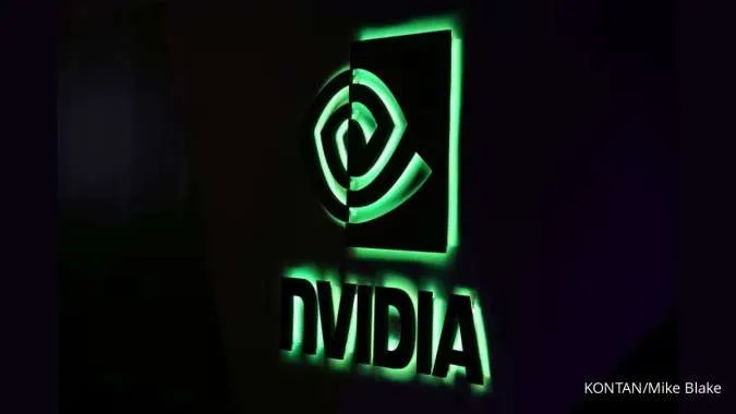 Dollar Steady, Stocks Slip Ahead of Nvidia Results