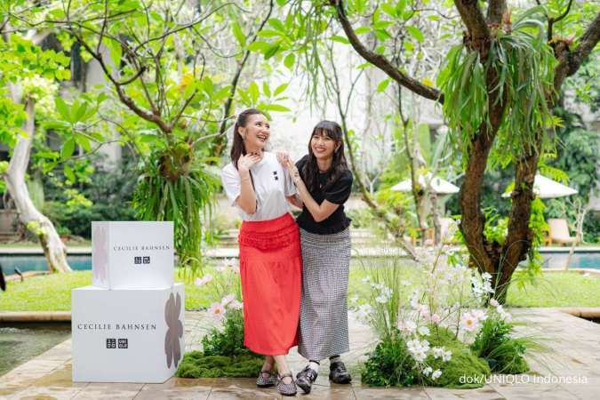 Kolaborasi Uniqlo & Cecilie Bahnsen Curi Perhatian Sheila Dara & Fita Anggriani