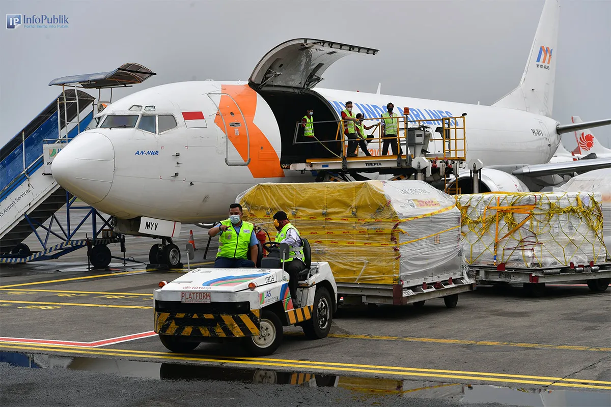 Tahap ke-69, Vaksin Pfizer Kembali Tiba di Tanah Air